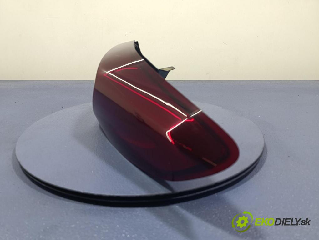 Renault Megane 2009 svetlo / reflektor zad Prava: Vonkajsia: 551-1990R