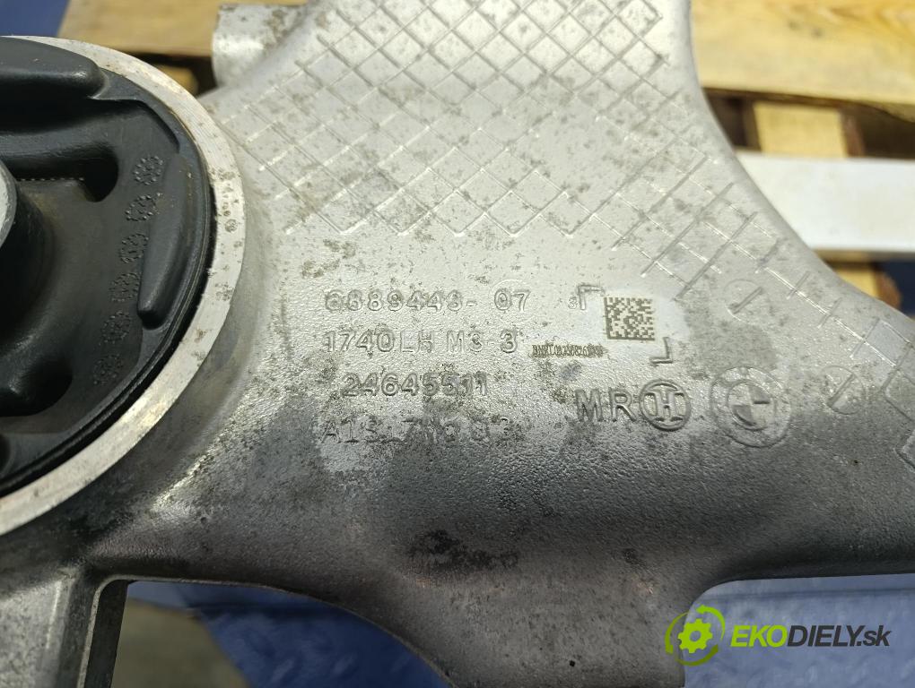 Bmw Seria 5 2025 výztuha Pozastavenia: Zad: 883685904