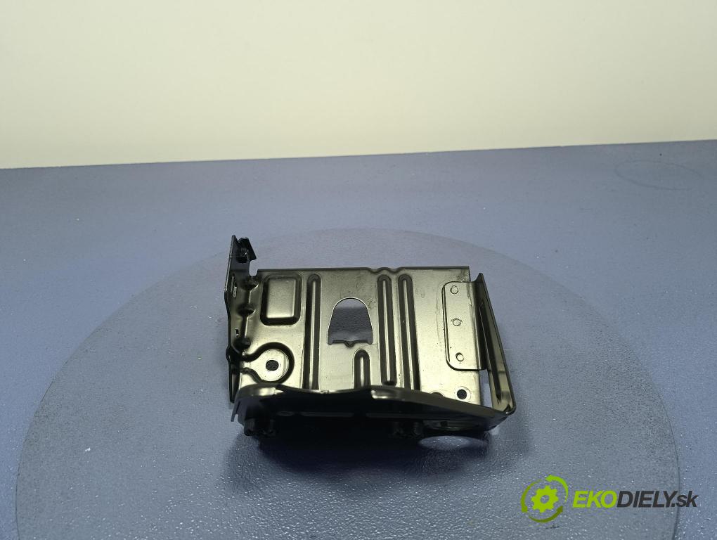Bmw Seria 5 2025 Chladič Klimatizace: 9873916