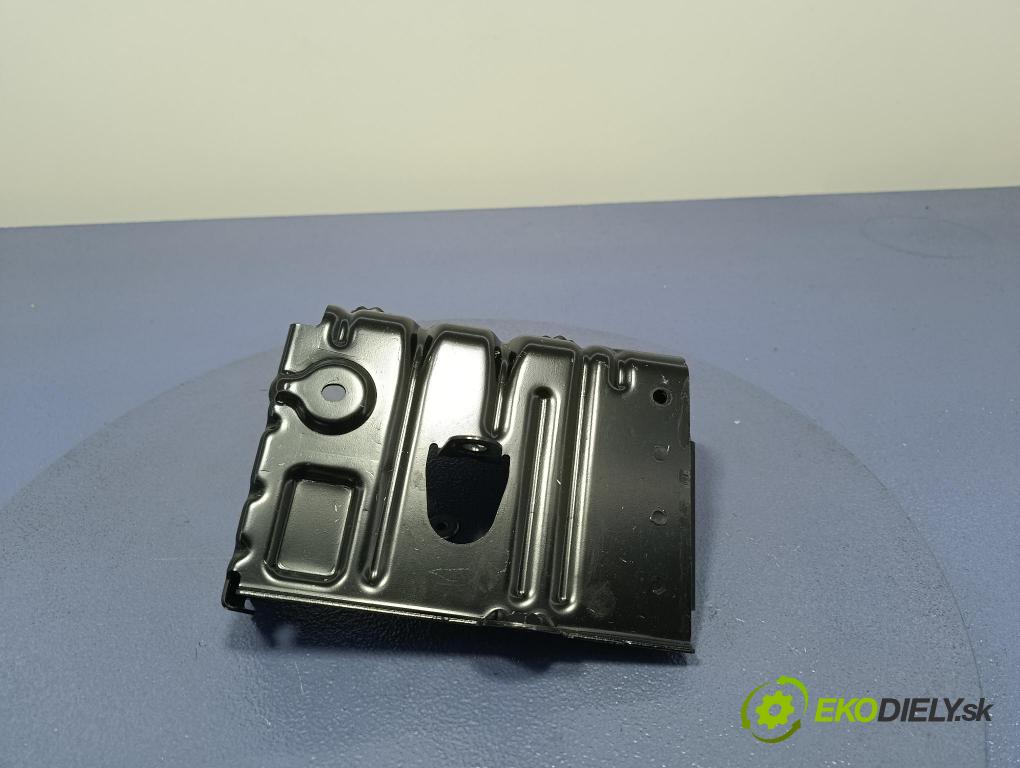 Bmw Seria 5 2025 Chladič Klimatizace: 9873916