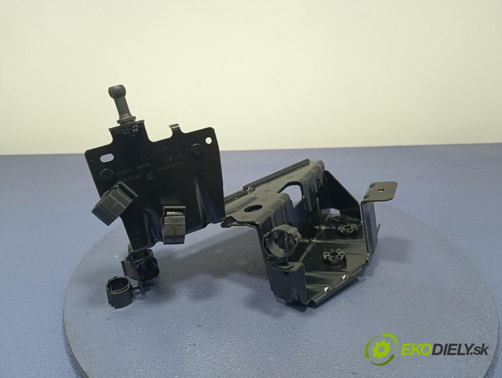 Bmw Seria 5 2025 Základ: Akumulatora: 9873918