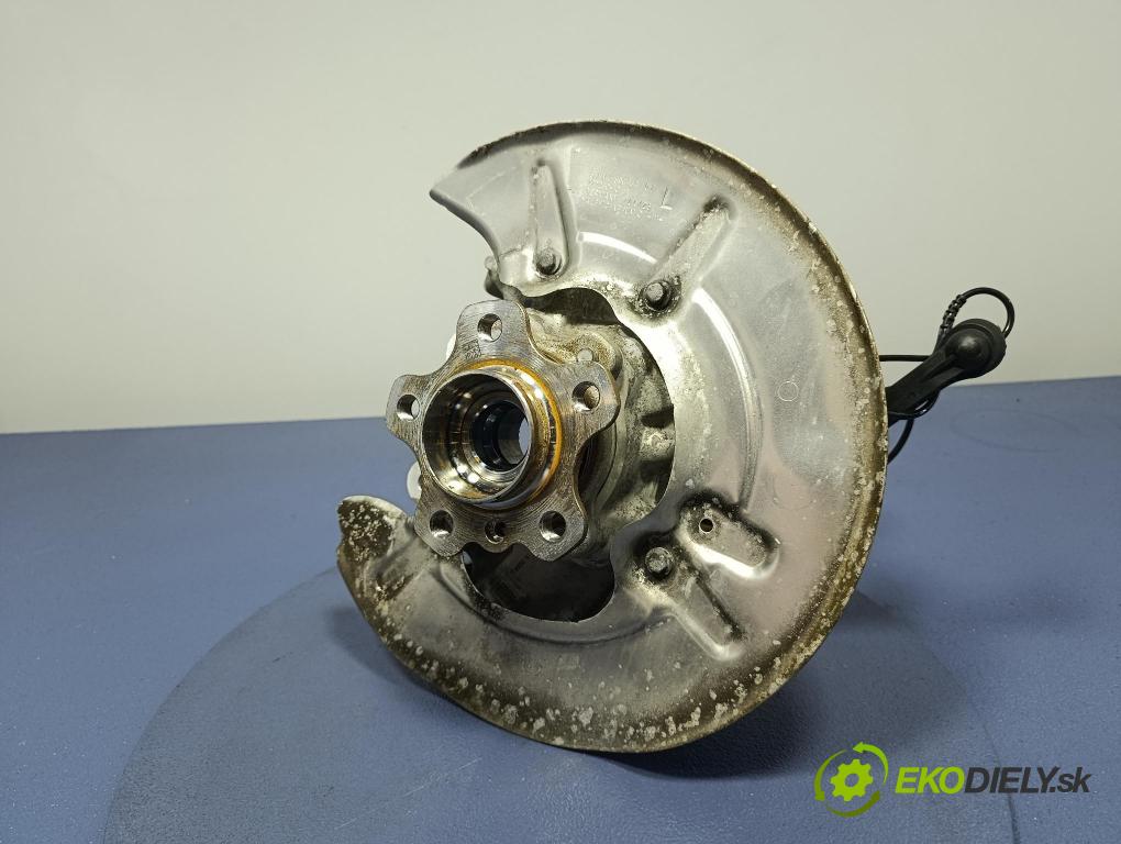 Bmw Seria 5 2025 náboj levá 6898367