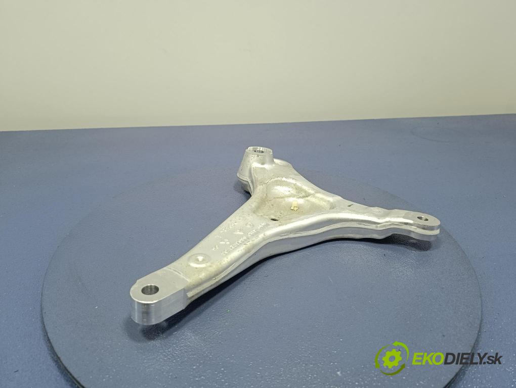 Bmw Seria 5 2025 před Levý: 6898521