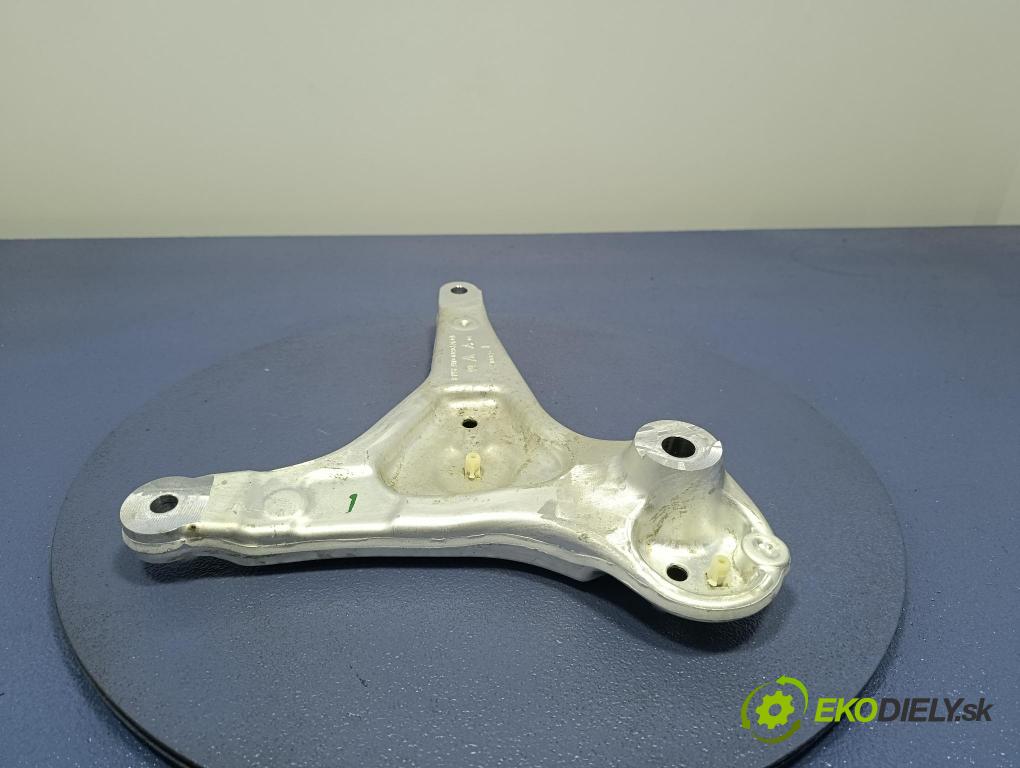 Bmw Seria 5 2025 před Levý: 6898521