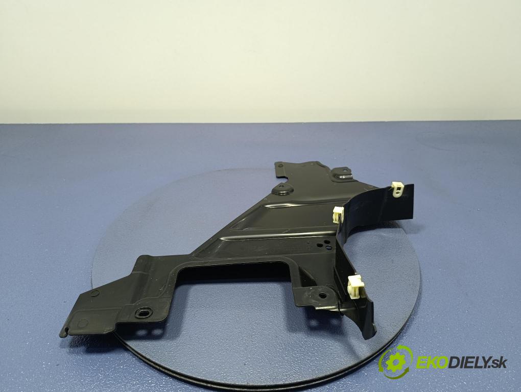 Bmw Seria 5 2025 kryt Plast: podvozek: 9850635