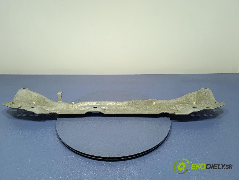 Bmw Seria 5 2025 kryt Motor: 8845560
