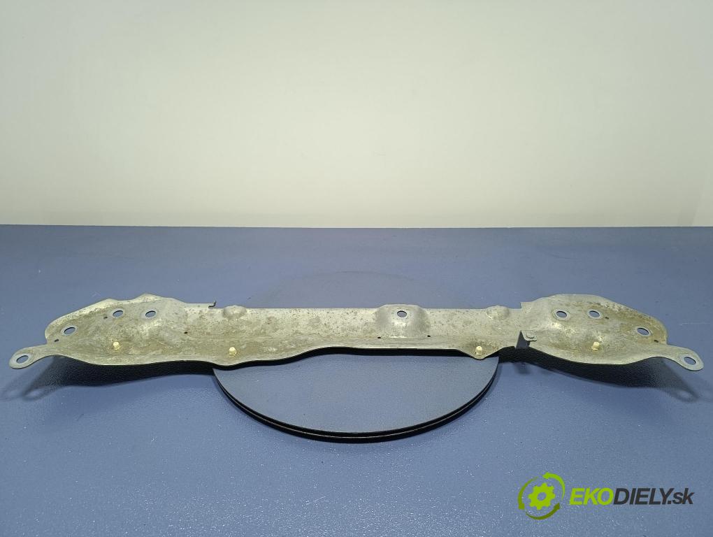 Bmw Seria 5 2025 kryt Motor: 8845560