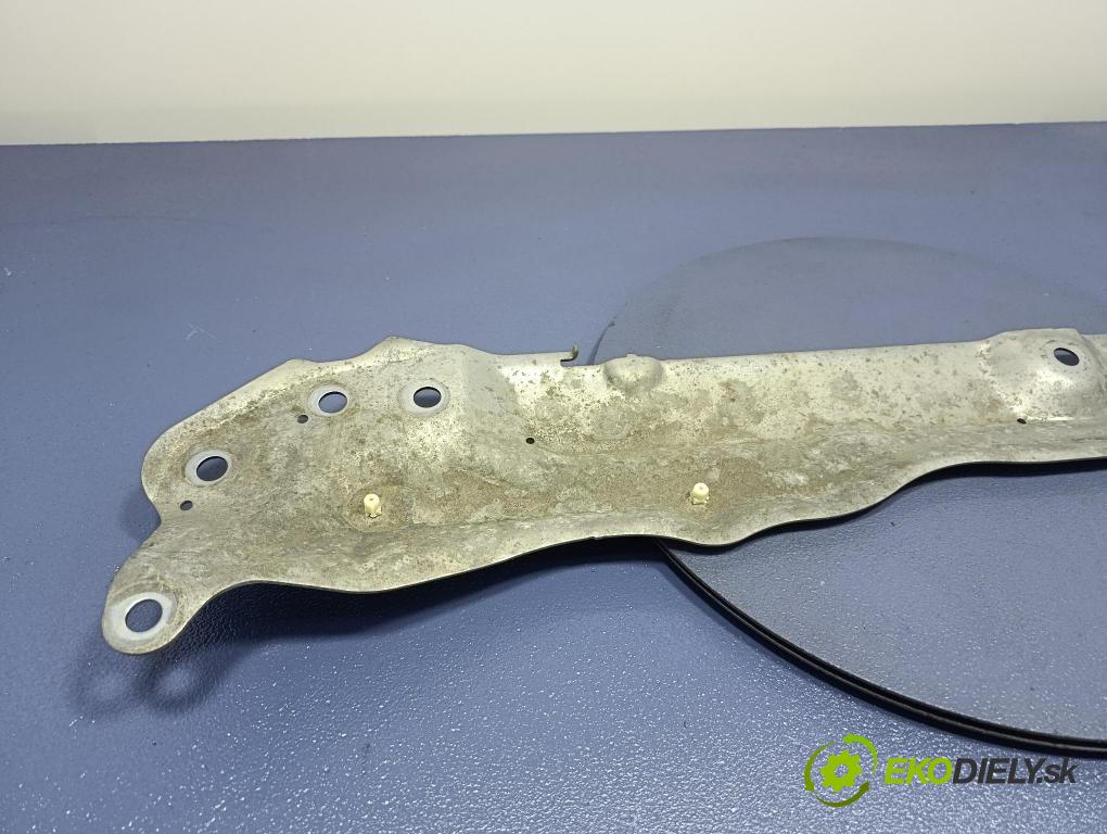 Bmw Seria 5 2025 kryt Motor: 8845560