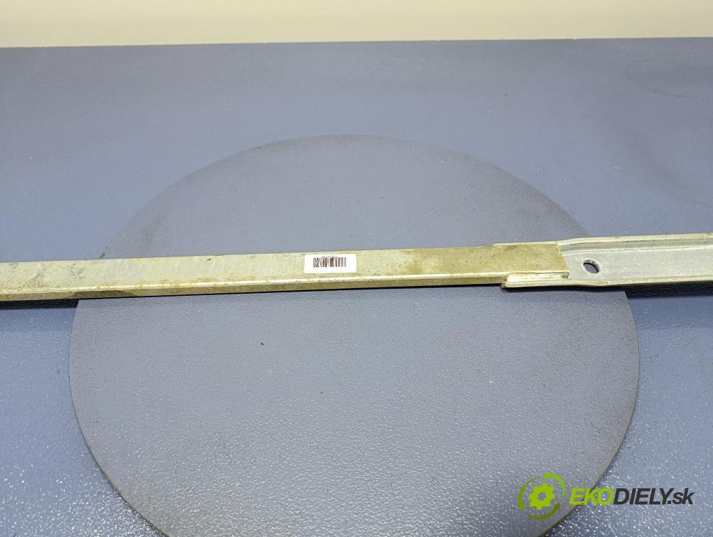 Bmw Seria 5 2025 tyč Reakční 9879453