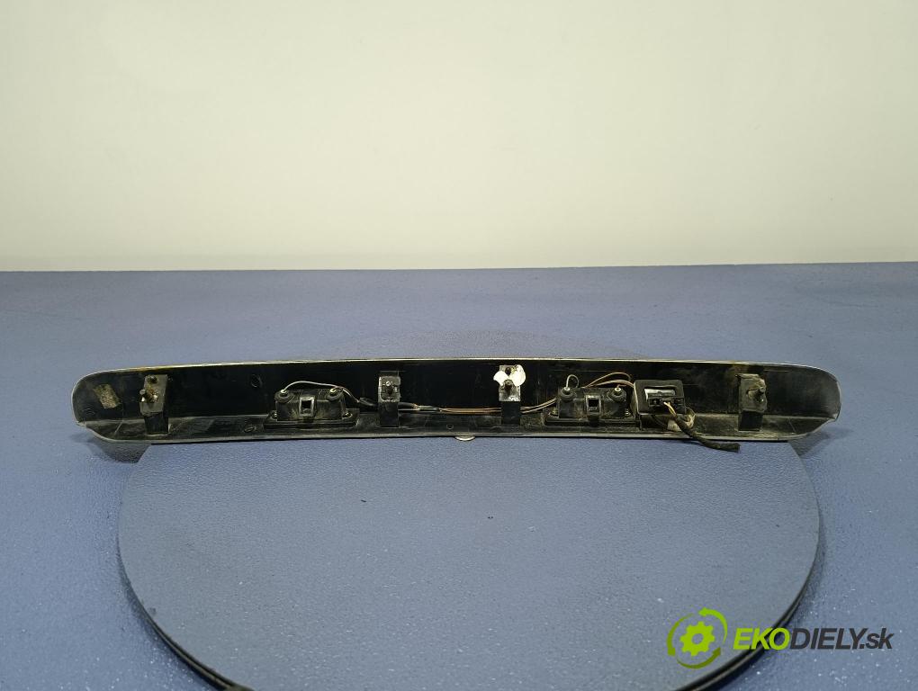 Vw Caddy 2005 zaslepka: Zad: 2K0827574
