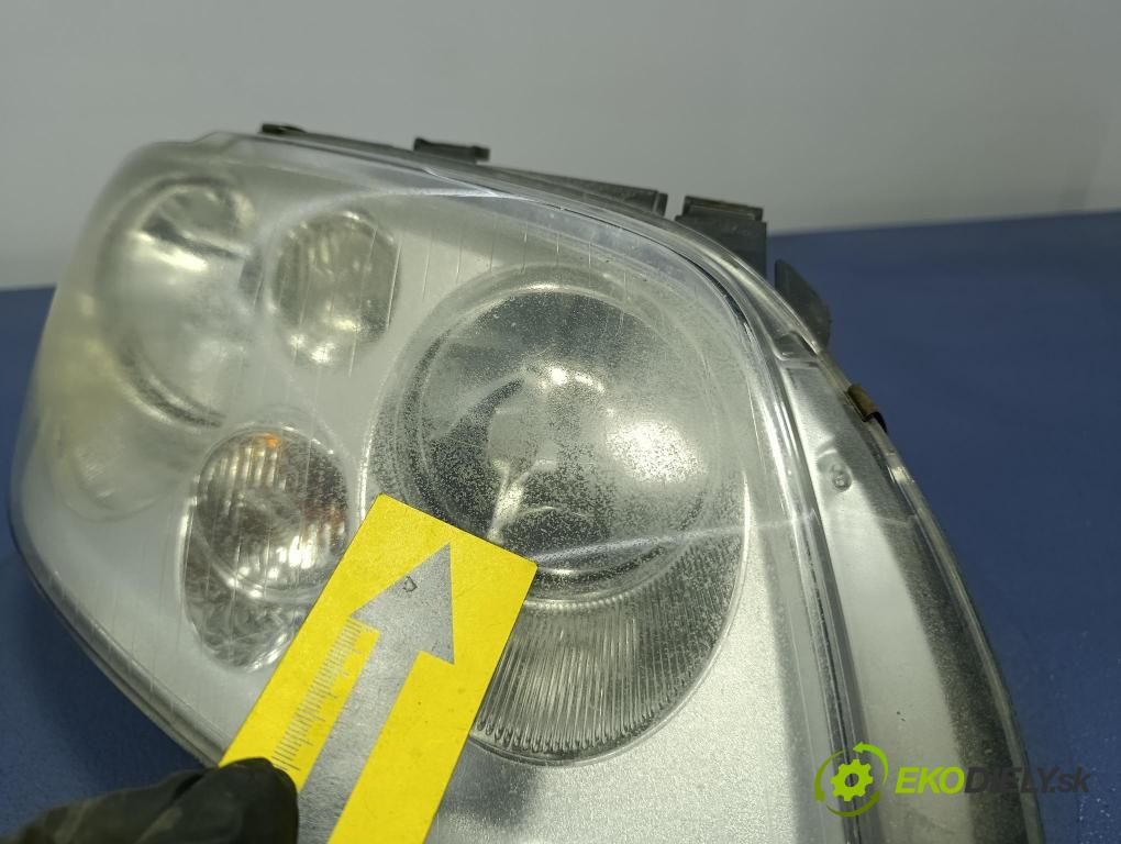 Vw Caddy 2005 světlo v pravo: 1T0941006D