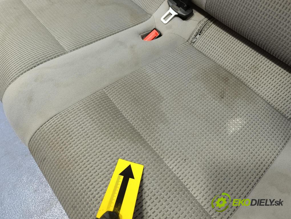 Vw Caddy 2005 Sedadlo zadní