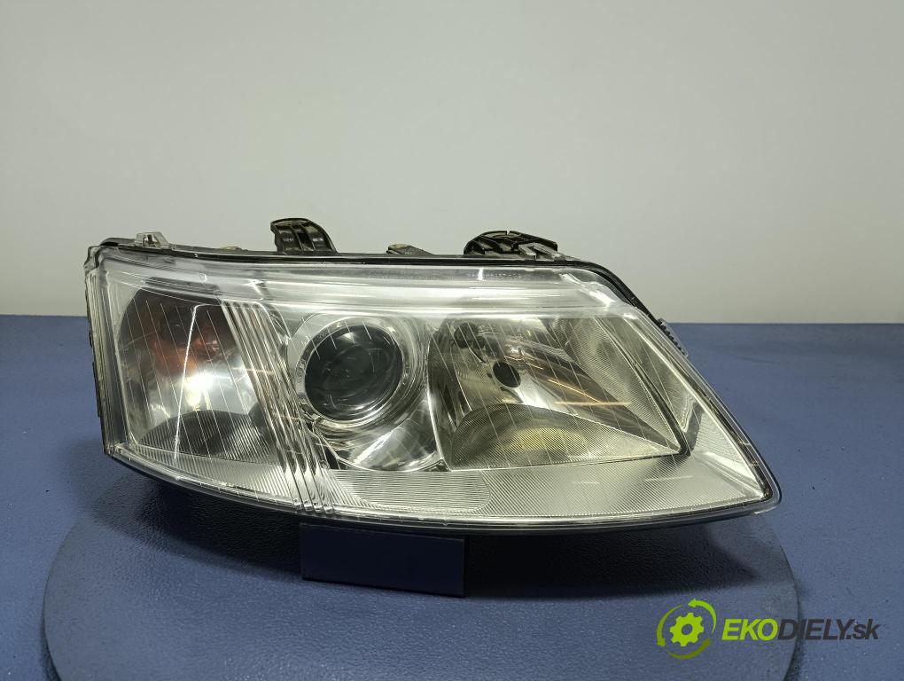 Saab 9-3 2004 světlo v pravo: 772-1111R
