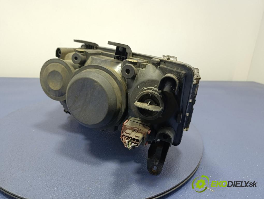 Saab 9-3 2004 světlo v pravo: 772-1111R