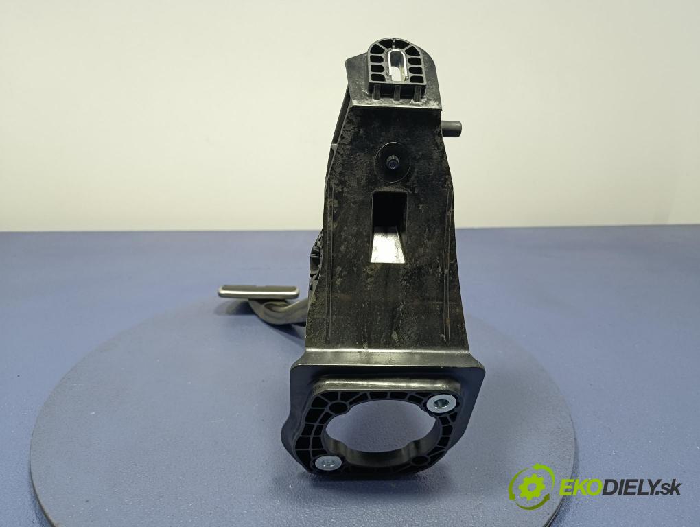 Bmw Seria 5 2025 pedály 6896514