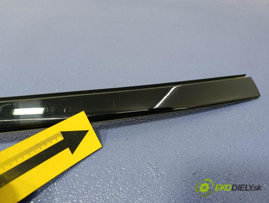 Bmw Seria 5 2025 lišta Dekoratívní: 5A59738