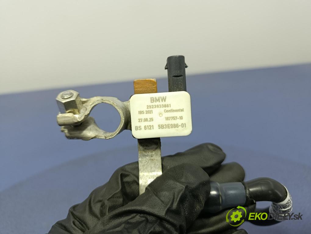 Bmw Seria 5 2025 instalace Elektrický: 5B3E986