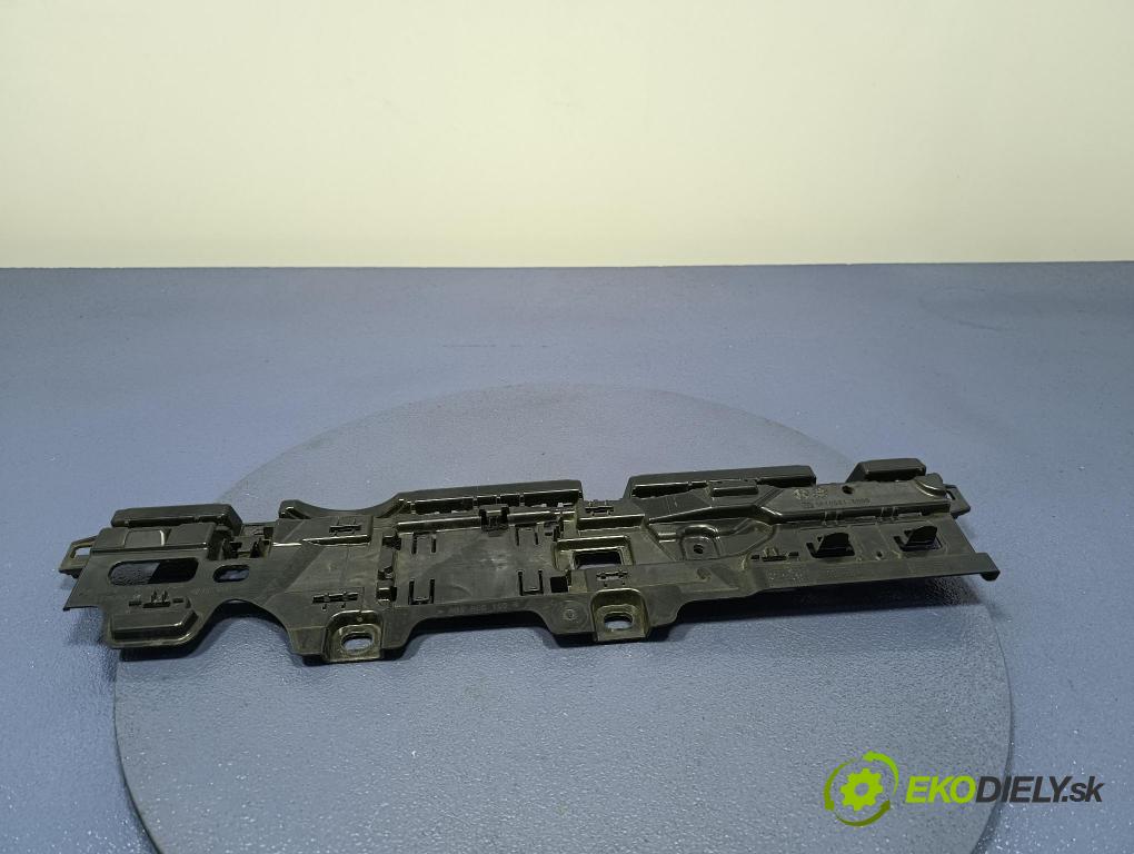 Bmw Seria 5 2025 lišta Práh: 5A1C2C4