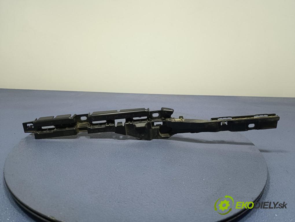 Bmw Seria 5 2025 lišta Práh: 5A1C2C7