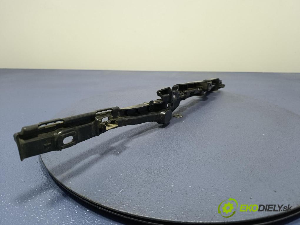 Bmw Seria 5 2025 lišta Práh: 5A1C2C7