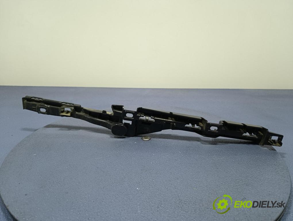 Bmw Seria 5 2025 lišta Práh: 5A1C2C7