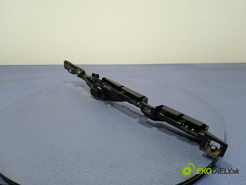 Bmw Seria 5 2025 lišta Práh: 5A1C2C7