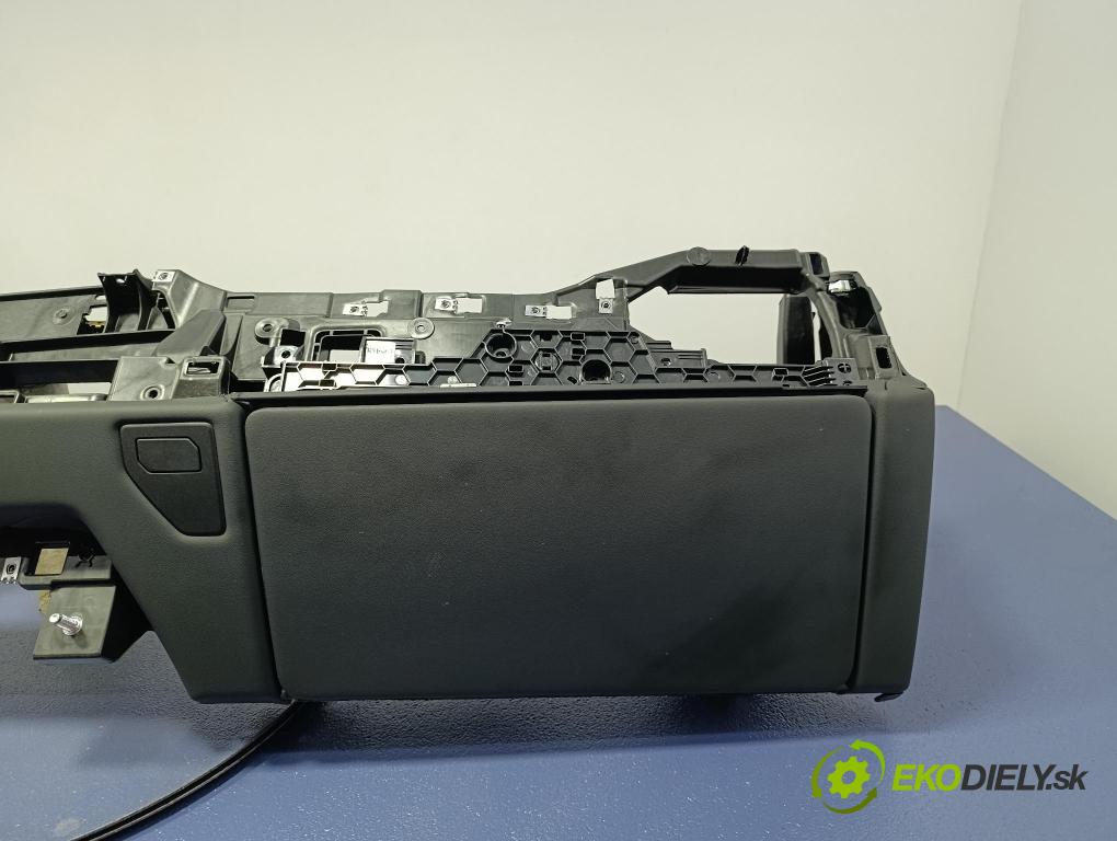 Bmw Seria 5 2025 kokpit,přistrojova deska 5A25BA8