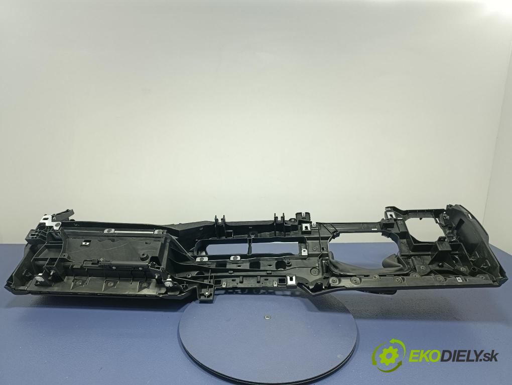 Bmw Seria 5 2025 kokpit,přistrojova deska 5A25BA8