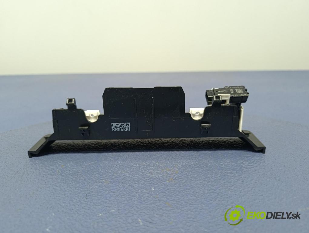 Bmw Seria 5 2025 Lampy Uvnitř 5A50B71