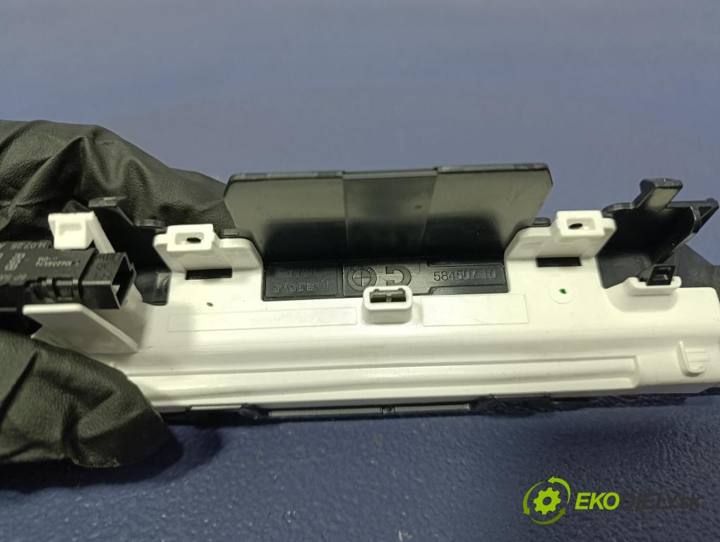 Bmw Seria 5 2025 Lampy Uvnitř 5A50B71