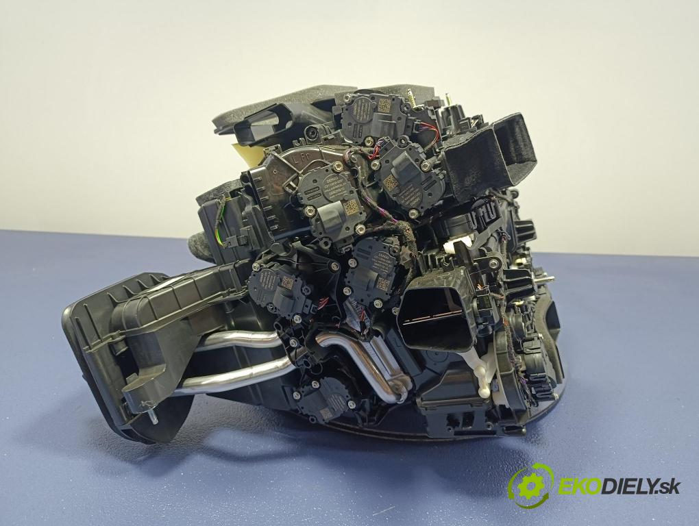 Bmw Seria 5 2025 radiátor 4B16810