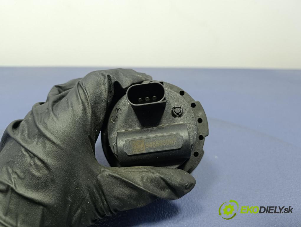 Bmw Seria 5 2025 čerpadlo Voda 9455030