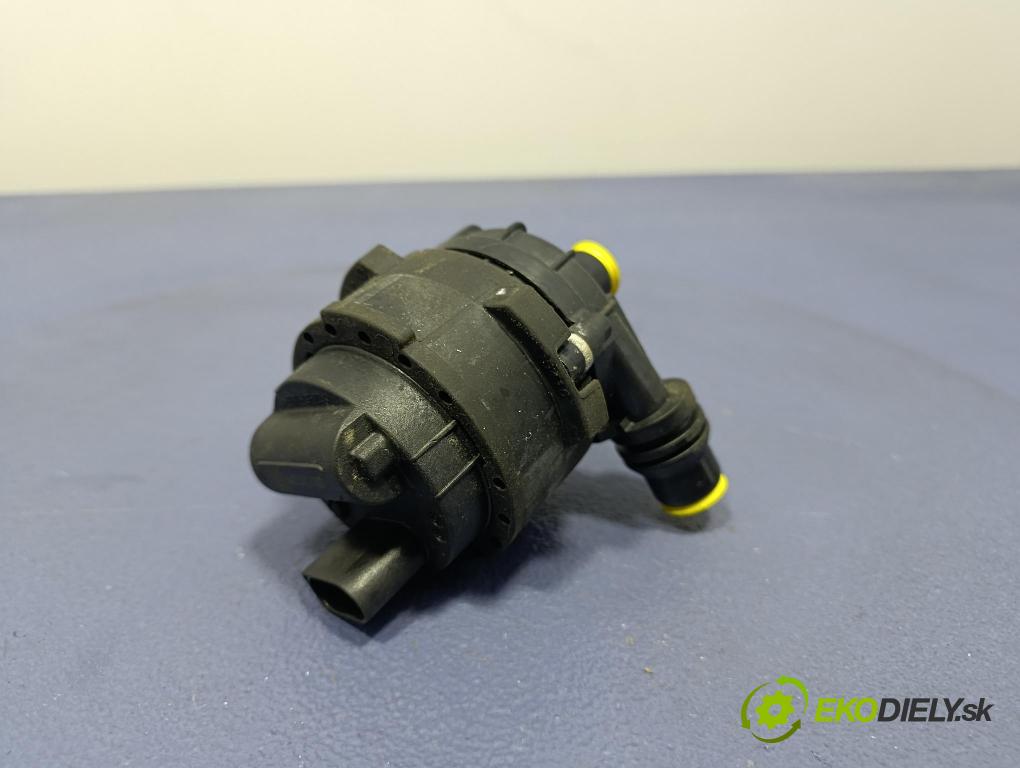 Bmw Seria 5 2025 čerpadlo Voda 9455034