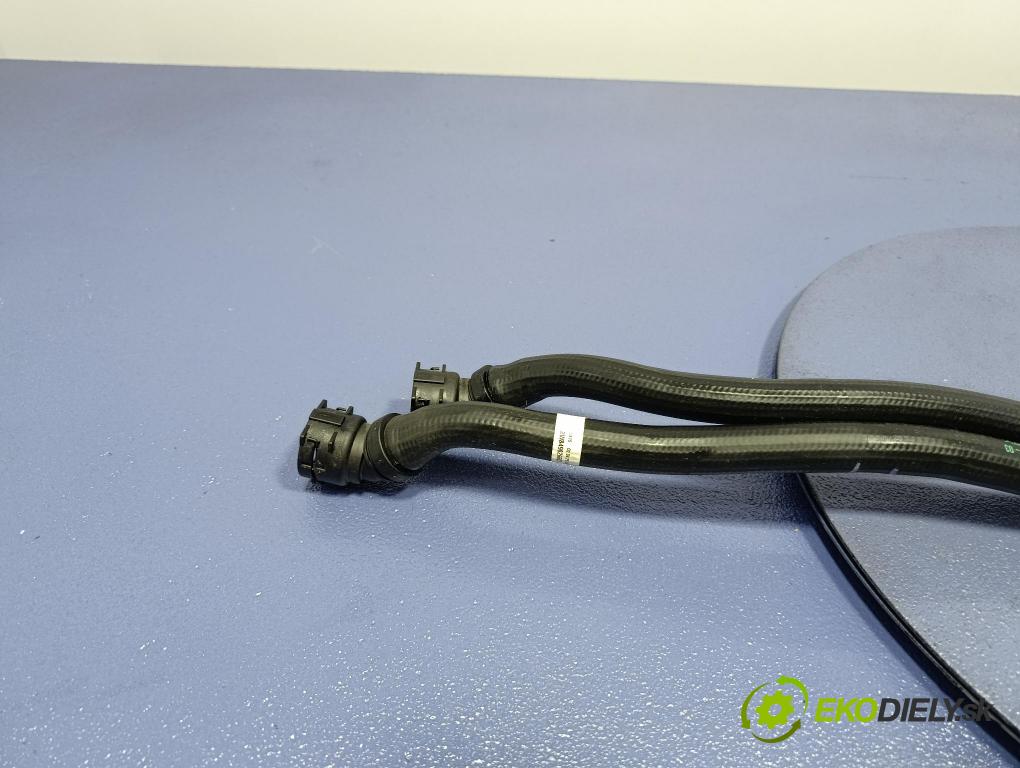 Bmw Seria 5 2025 trubka Chladič: 8490266