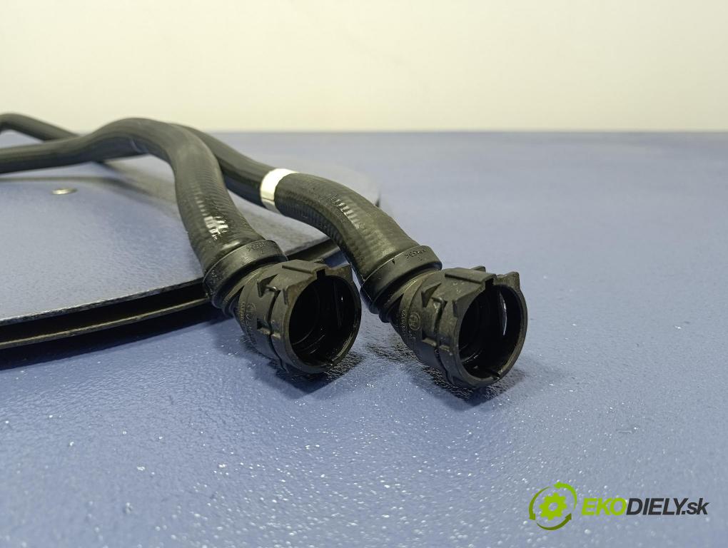Bmw Seria 5 2025 trubka Chladič: 8490266