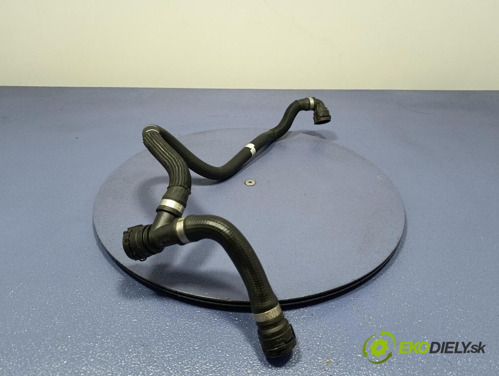 Bmw Seria 5 2025 trubka Chladič: 8490277