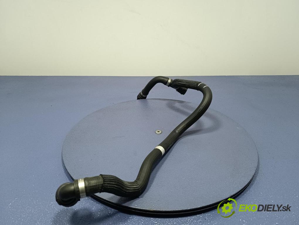 Bmw Seria 5 2025 trubka Chladič: 8490277