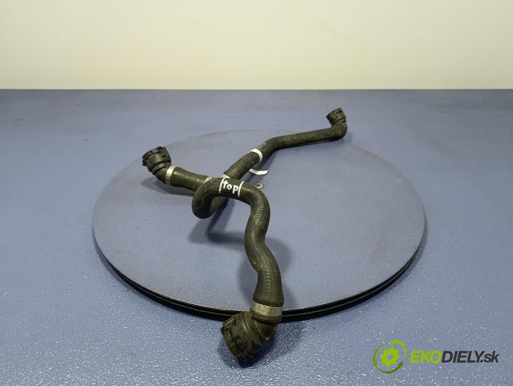 Bmw Seria 5 2025 trubka Chladič: 8490265