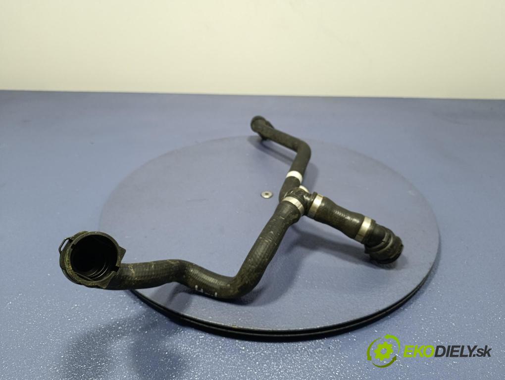 Bmw Seria 5 2025 trubka Chladič: 8490265