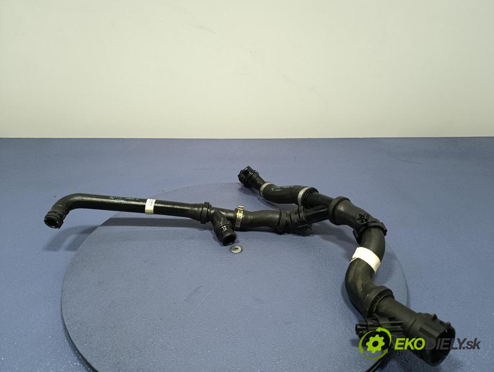 Bmw Seria 5 2025 trubka Chladič: 8490278