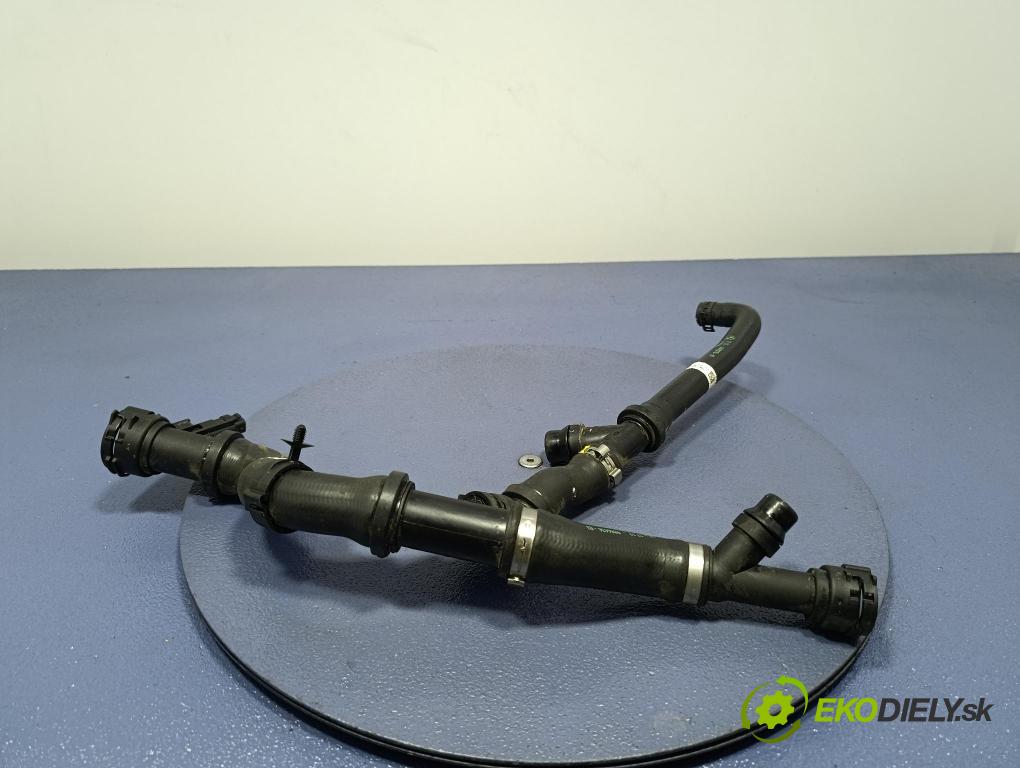Bmw Seria 5 2025 trubka Chladič: 8490278