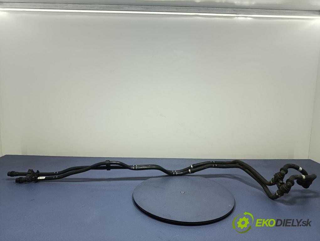 Bmw Seria 5 2025 trubka Chladič: 9886638