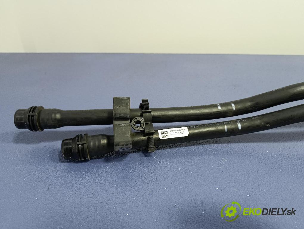 Bmw Seria 5 2025 trubka Chladič: 9886638