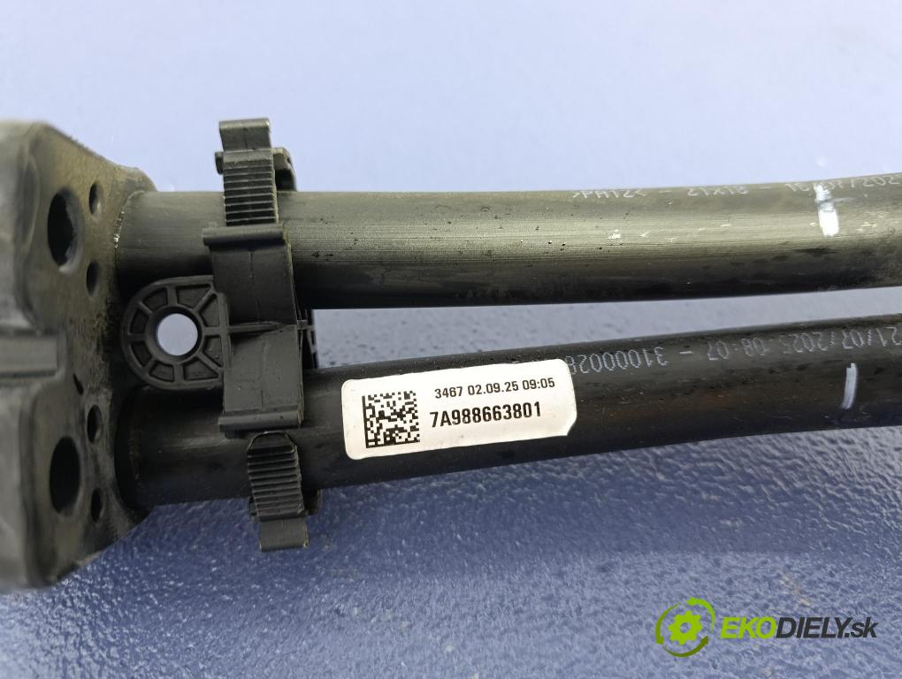 Bmw Seria 5 2025 trubka Chladič: 9886638