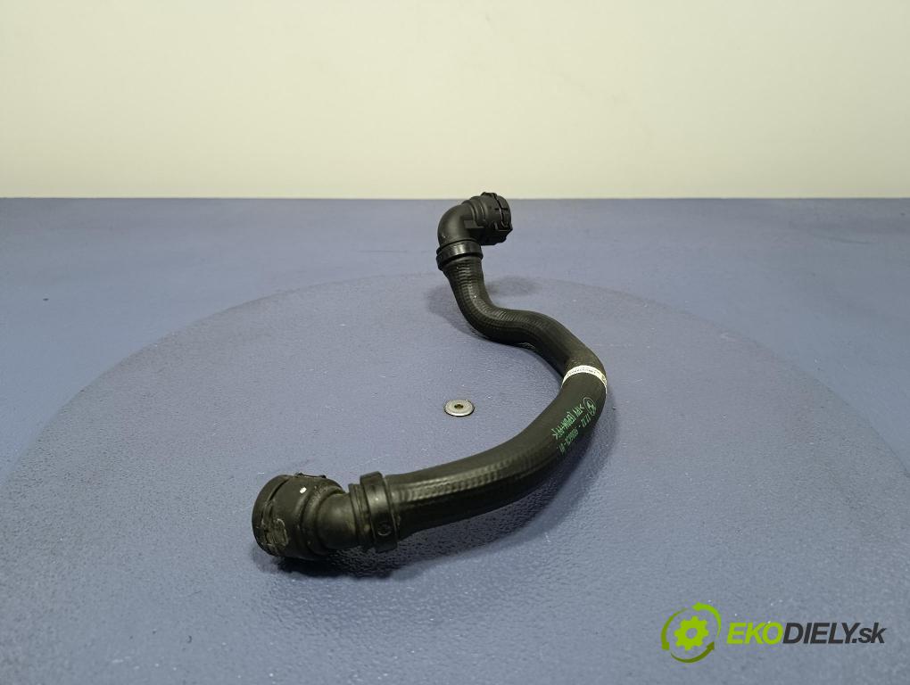 Bmw Seria 5 2025 trubka Chladič: 9886634