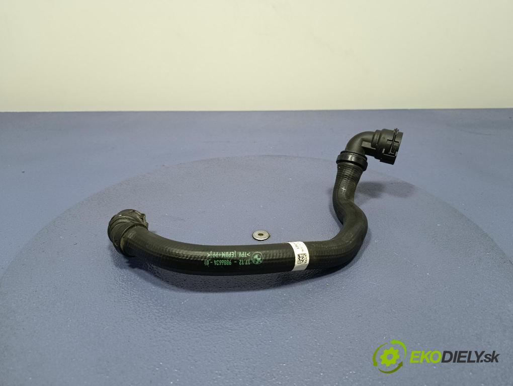 Bmw Seria 5 2025 trubka Chladič: 9886634