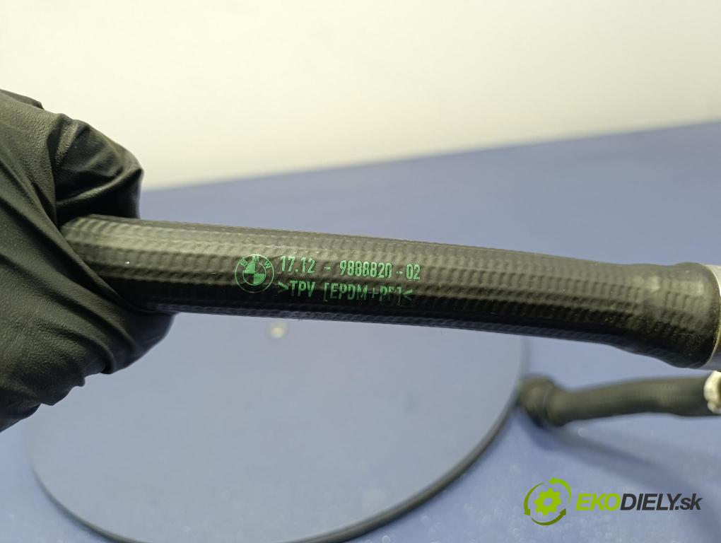 Bmw Seria 5 2025 trubka Chladič: 9888820