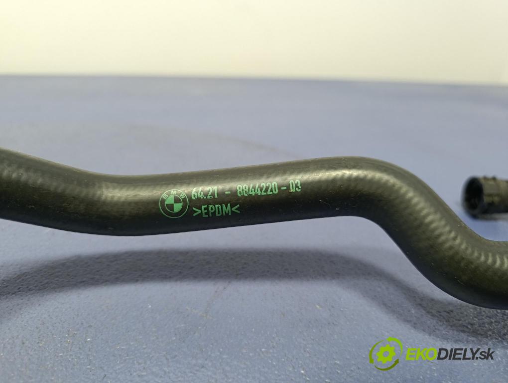 Bmw Seria 5 2025 trubka Chladič: 8844220
