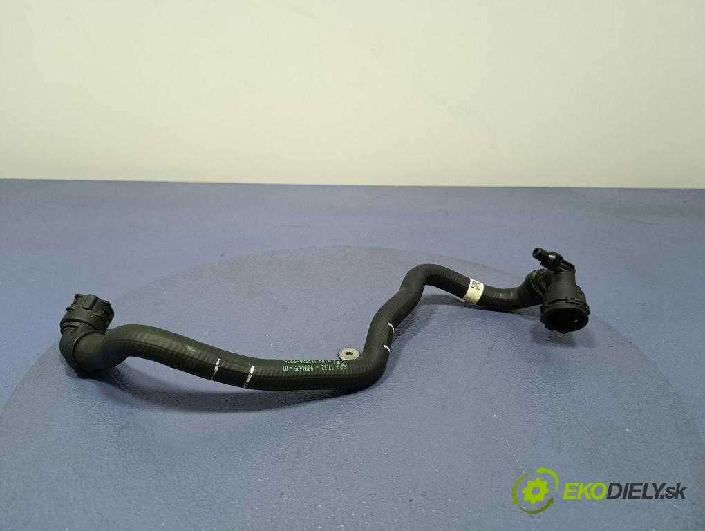 Bmw Seria 5 2025 trubka Chladič: 9886635
