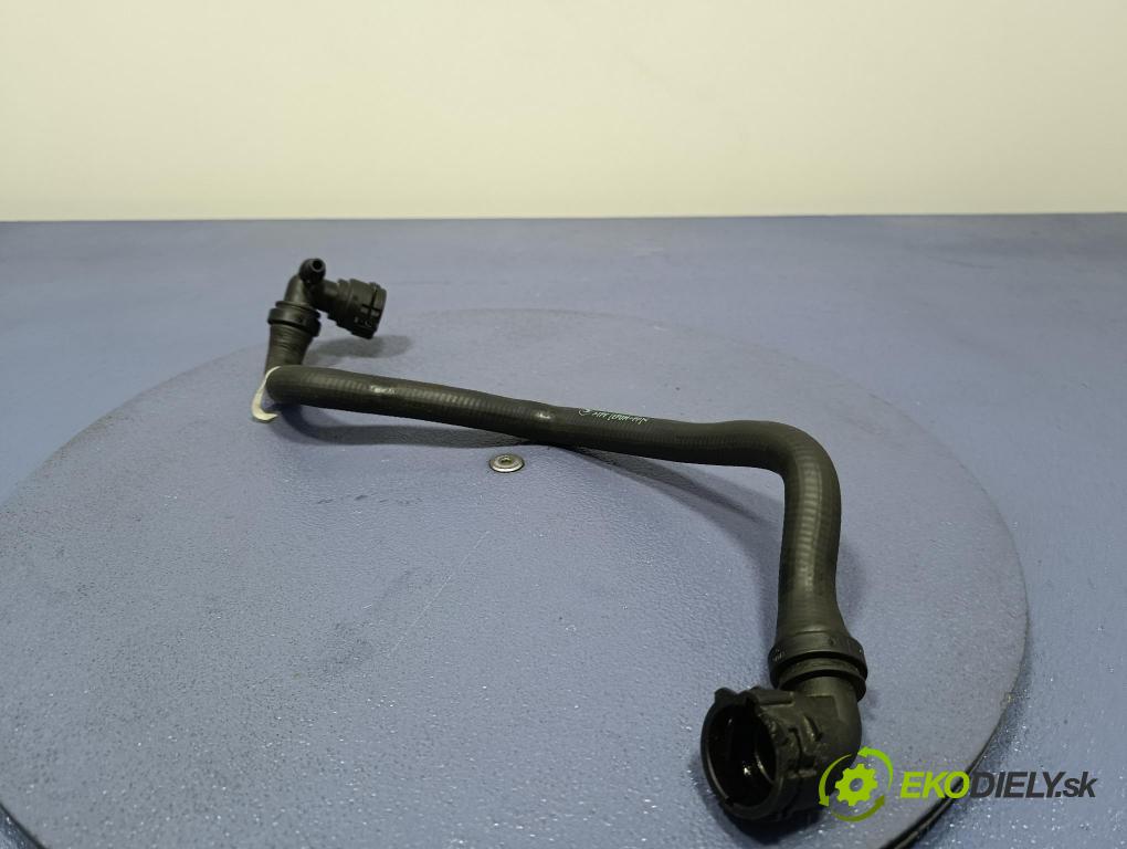 Bmw Seria 5 2025 trubka Chladič: 9886635